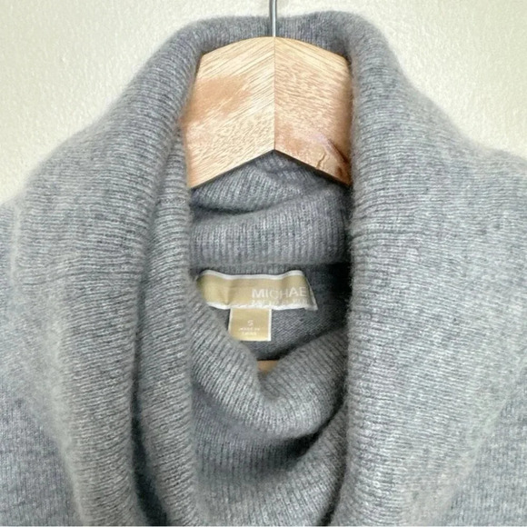 Michael Michael Kors Womens Small Turtle Neck Cashmere Grey  Sweater - Picture 10 of 15